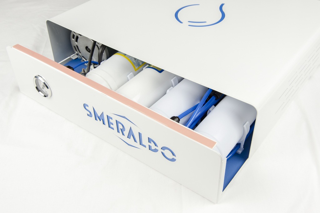 osmotizzatore Smeraldo tre quarti fronte semi aperta filtri